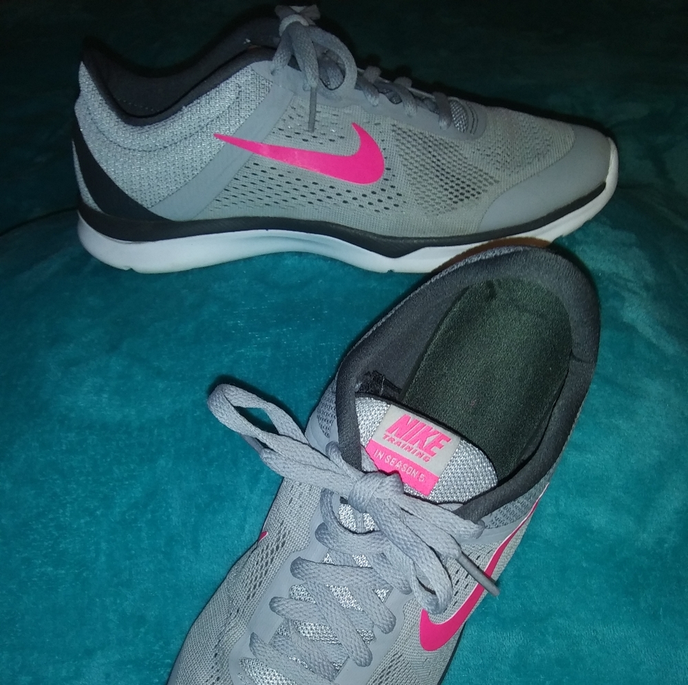 Nike Ladies Athletic Shoes